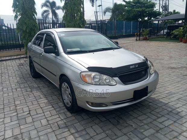 Toyota Corolla 2004 Silver