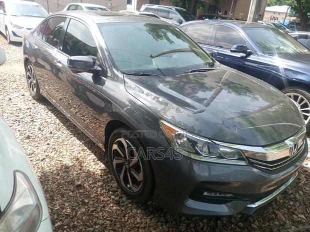 Honda Accord 2017 Gray