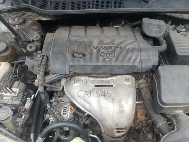 Toyota Camry 2010 Gray