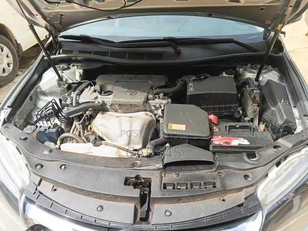 Toyota Camry 2015 Silver