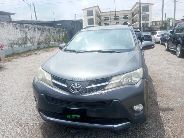 New Toyota RAV4 2015 Gray