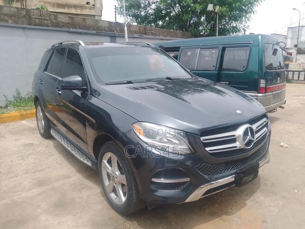 Mercedes-Benz GLE-Class 2016 Gray