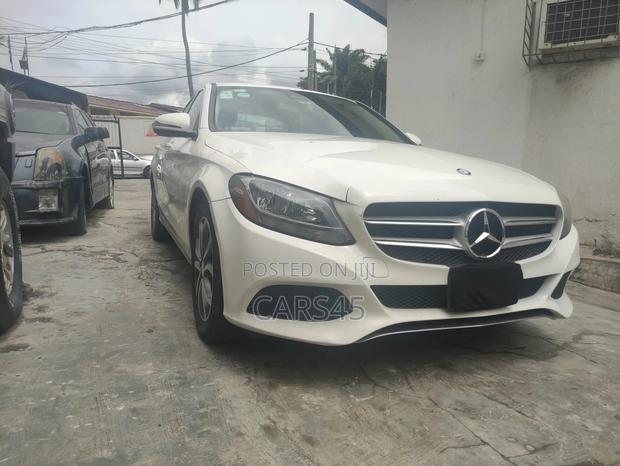 Mercedes-Benz C300 2016 White