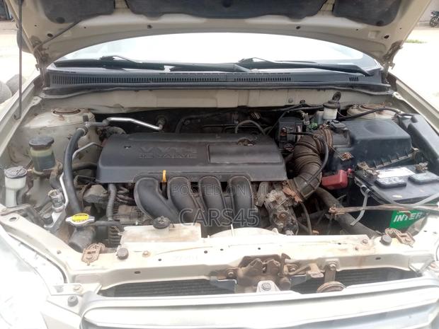 Toyota Corolla 2003 Gold