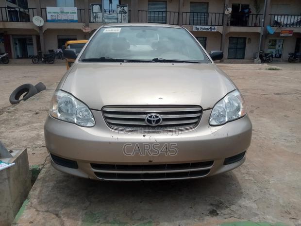 Toyota Corolla 2003 Gold