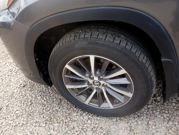 Toyota Highlander 2018 Gray