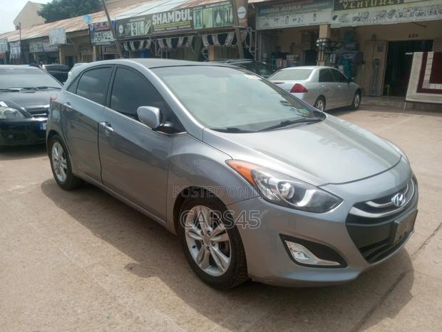 Hyundai Elantra Limited 4dr Sedan (1.8L 4cyl 6A) 2014 Gray
