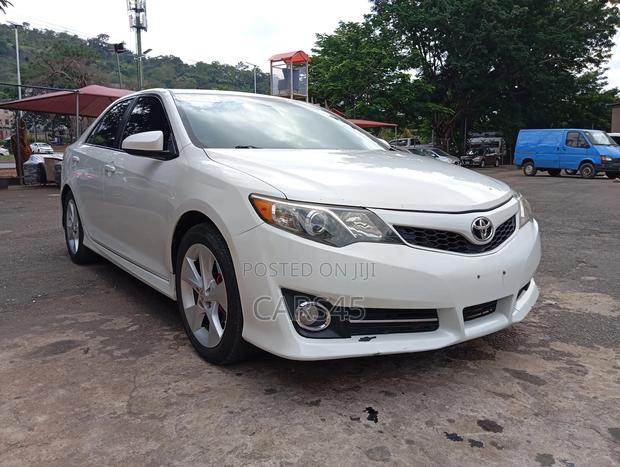 Toyota Camry 2012 White