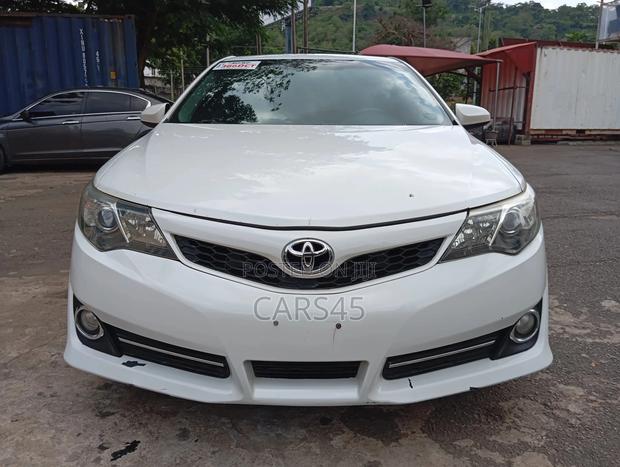 Toyota Camry 2012 White