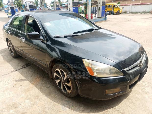 Honda Accord 2006 Black