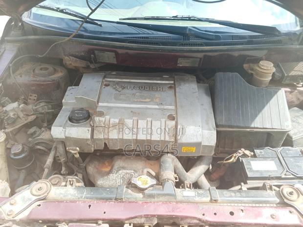 Mitsubishi SpaceWagon 1998 Red