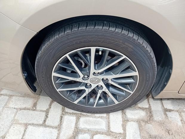 Lexus ES 2016 Beige