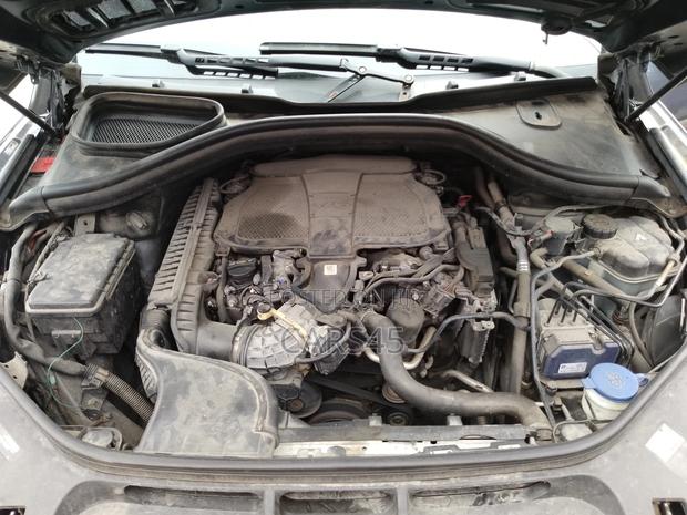 Mercedes-Benz M Class 2014 Blue
