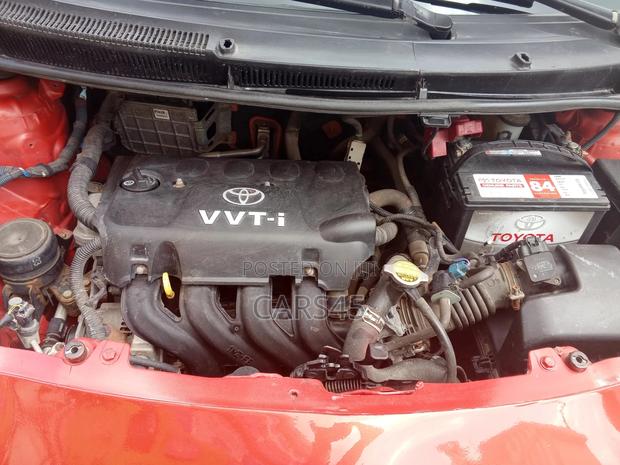 Toyota Yaris 2007 Red
