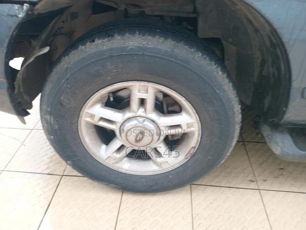 Ford Explorer 2004 Blue