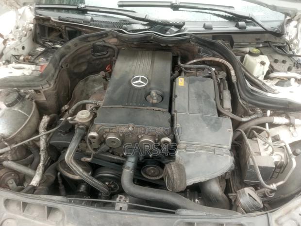 Mercedes-Benz C300 2010 White