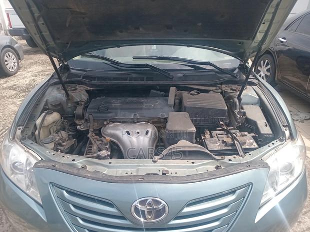 Toyota Camry 2009 Green