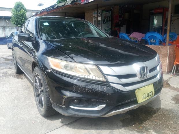 Honda Crosstour 2010 Black