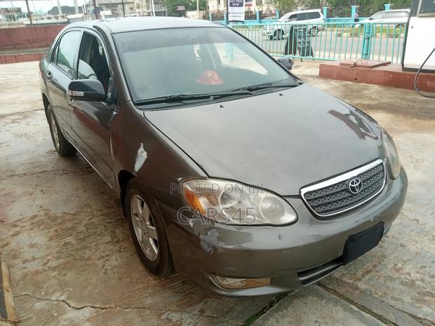 Toyota Corolla 2007 Gray