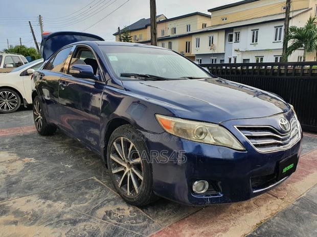 Toyota Camry 2007 Blue