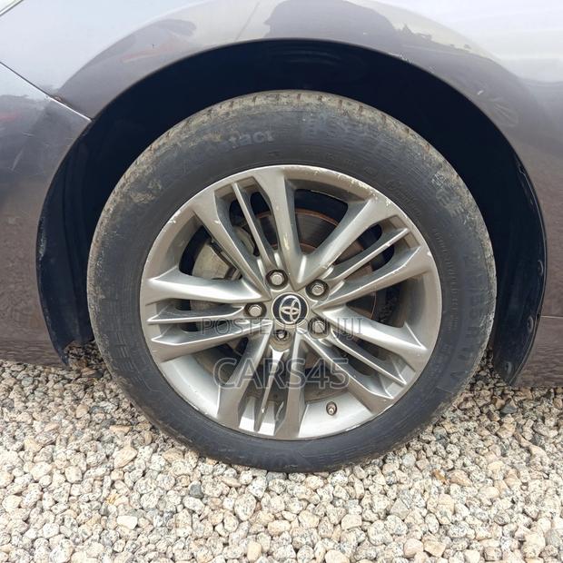 Toyota Camry 2015 Gray