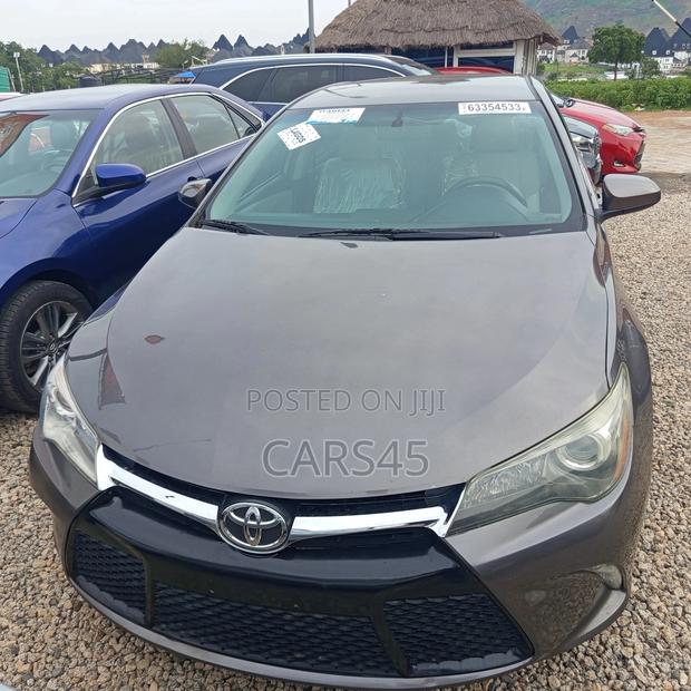 Toyota Camry 2015 Gray