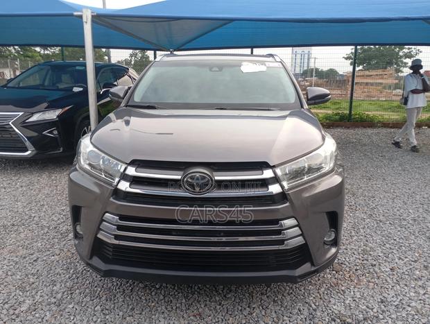 Toyota Highlander 2019 Gray