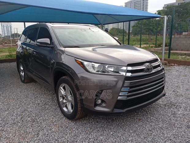 Toyota Highlander 2019 Gray