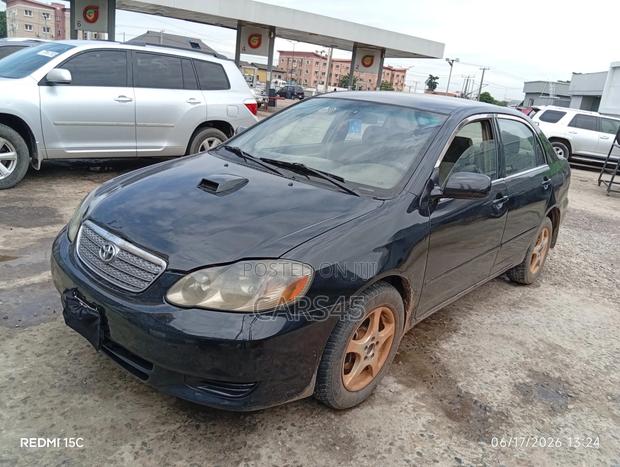Toyota Corolla 2002 Black