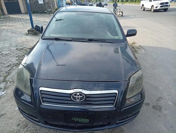 Toyota Avensis 2005 Black