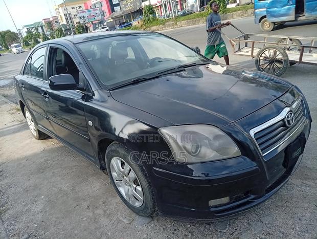 Toyota Avensis 2005 Black