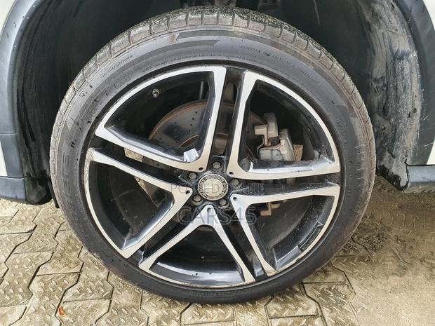 Mercedes-Benz GLE-Class 2016 White