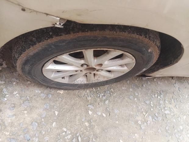 Toyota Camry 2007 Gold
