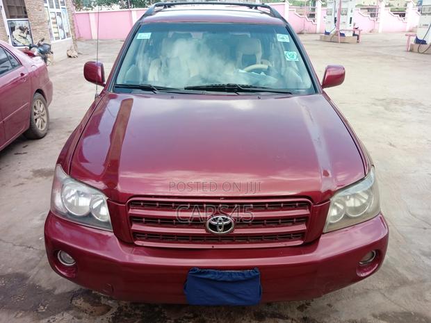 Toyota Highlander 2002 Purple