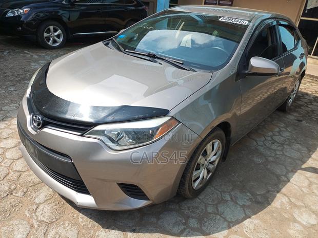 Toyota Corolla 2014 Gray