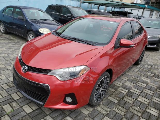 Toyota Corolla 2014 Red