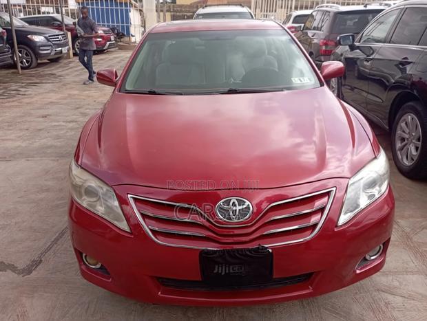 Toyota Camry 2011 Red