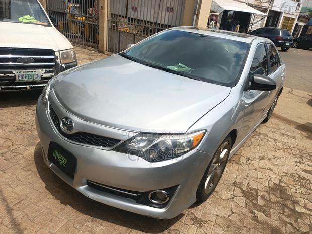 Toyota Camry 2012 Silver