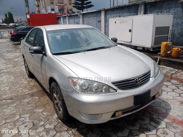 Toyota Camry 2005 Silver