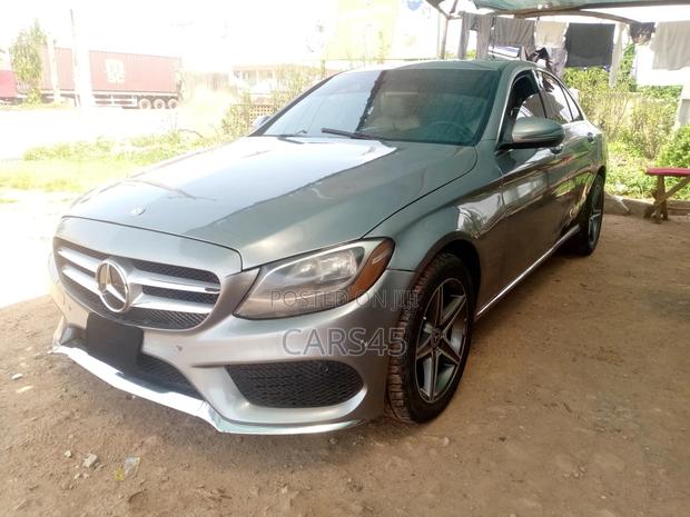 Mercedes-Benz C300 2016 Gray