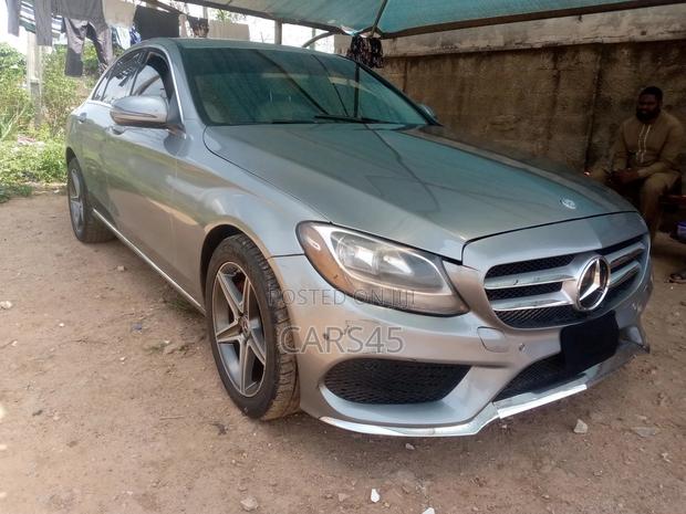 Mercedes-Benz C300 2016 Gray
