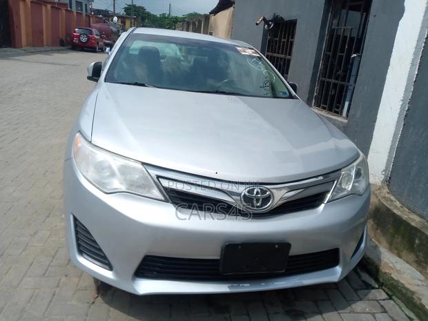 Toyota Camry 2014 Silver
