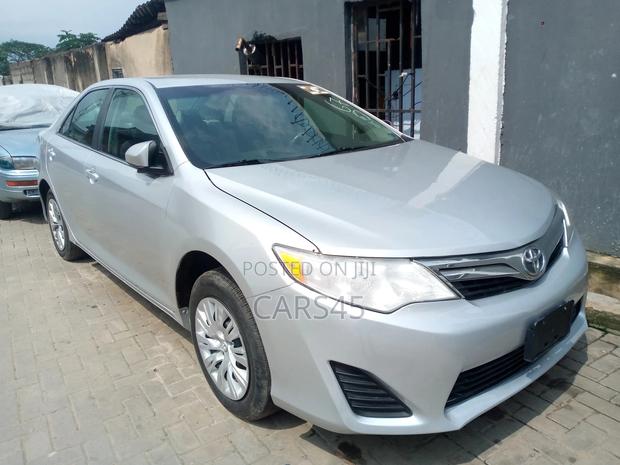 Toyota Camry 2014 Silver