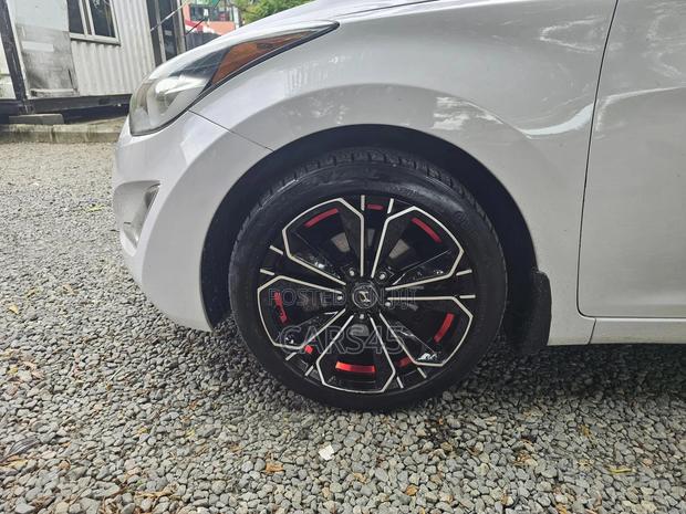Hyundai Elantra 2015 White