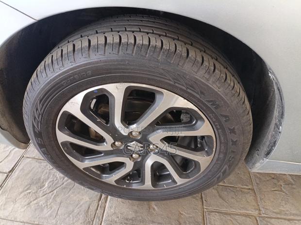 Suzuki Baleno 2021 Silver