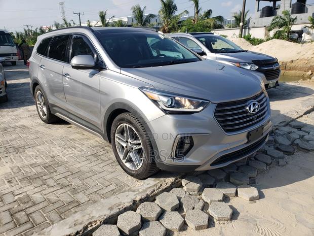 Hyundai Santa Fe 2017 Gray
