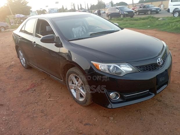 Toyota Camry 2014 Black