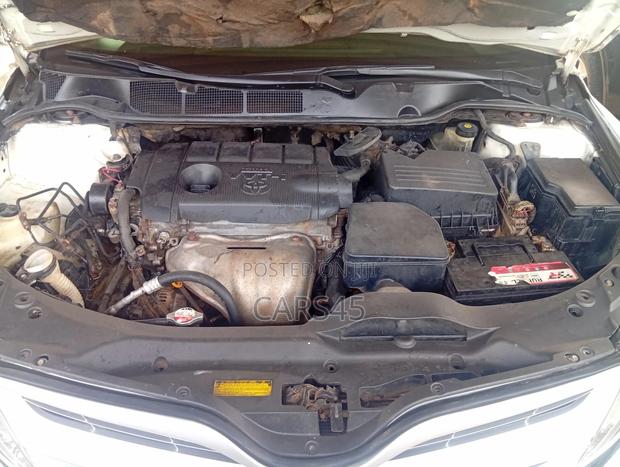 Toyota Venza 2010 White