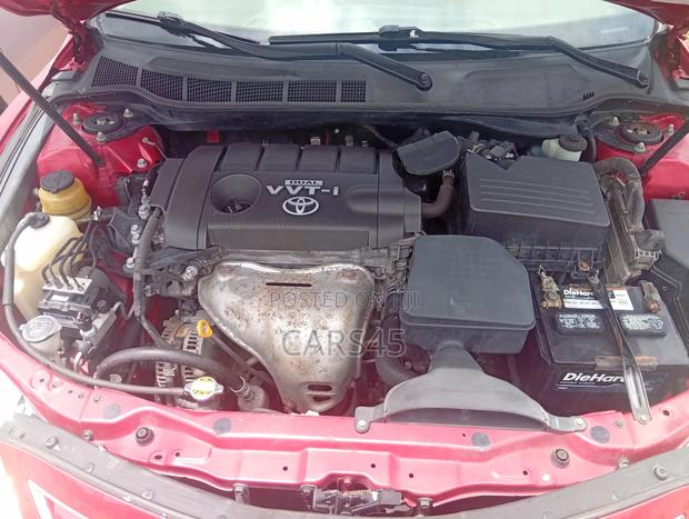 Toyota Camry 2010 Red