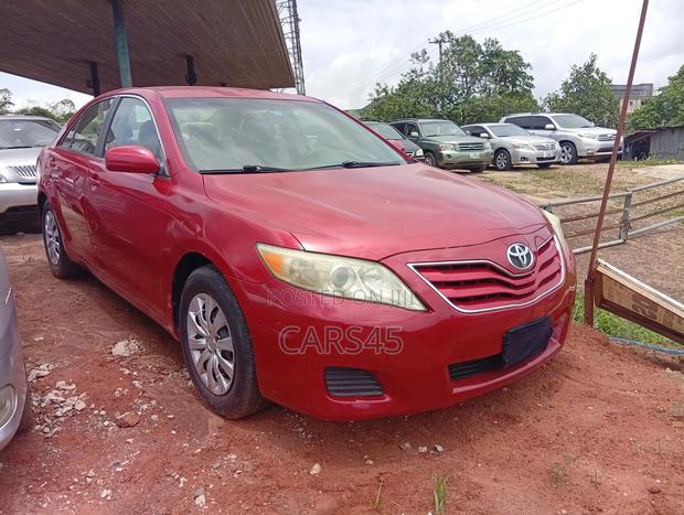 Toyota Camry 2010 Red